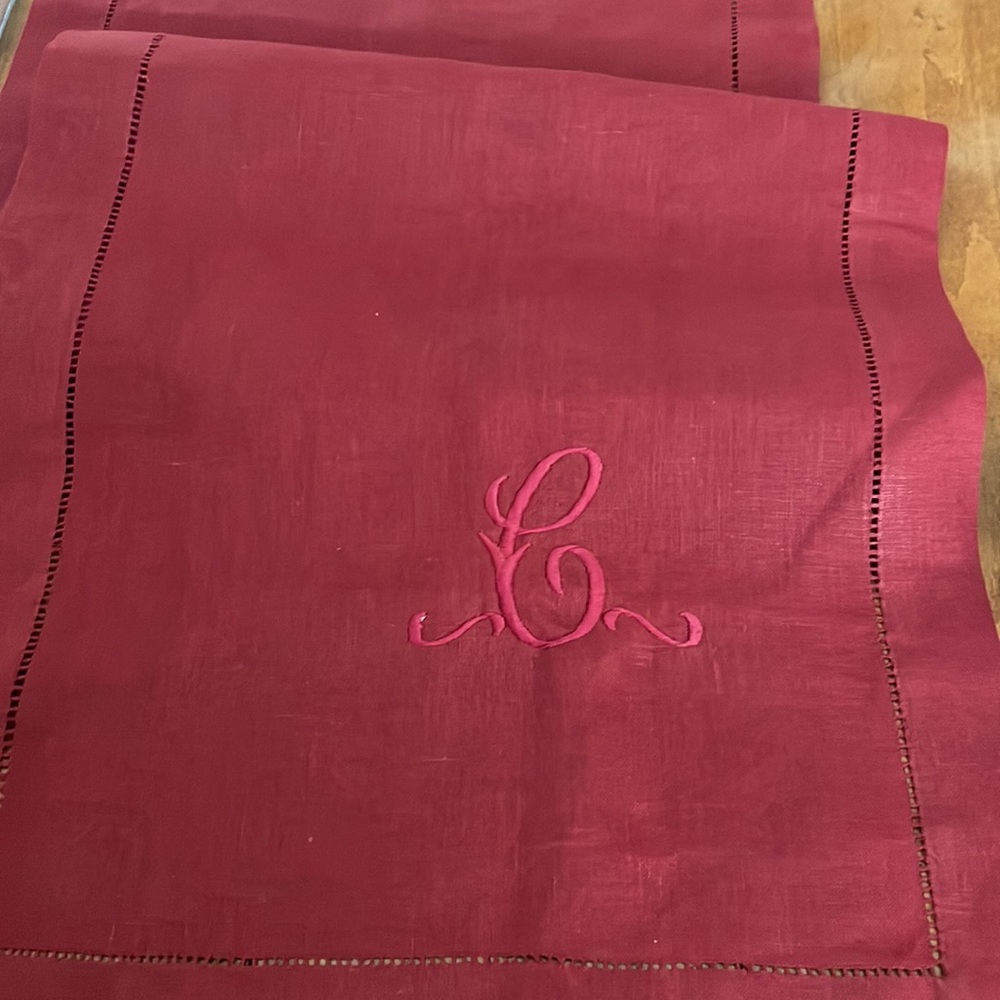 Williams Sonoma Extra long linen monogrammed”C” table runner